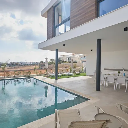Aqua Pearl Protaras