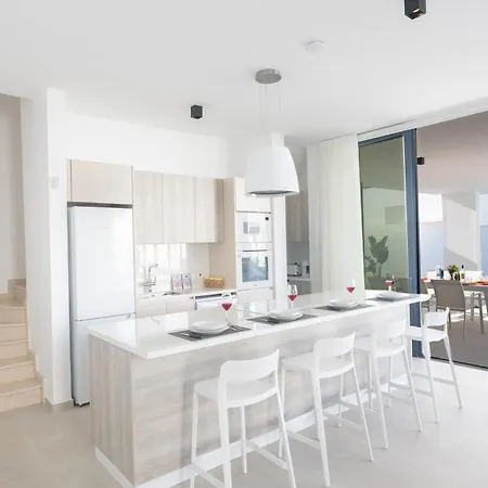 Aqua Pearl Villa *
