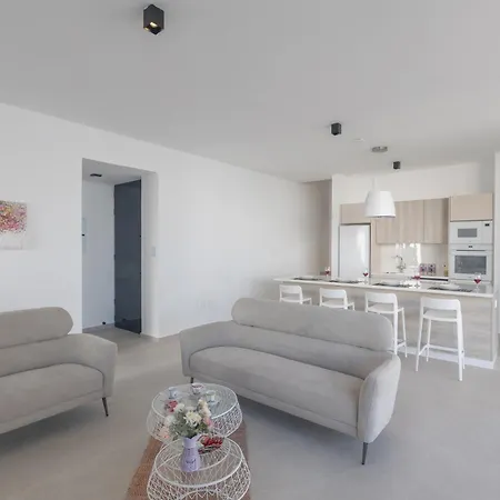 Aqua Pearl Villa