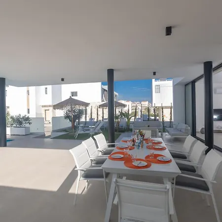 Villa Aqua Pearl *