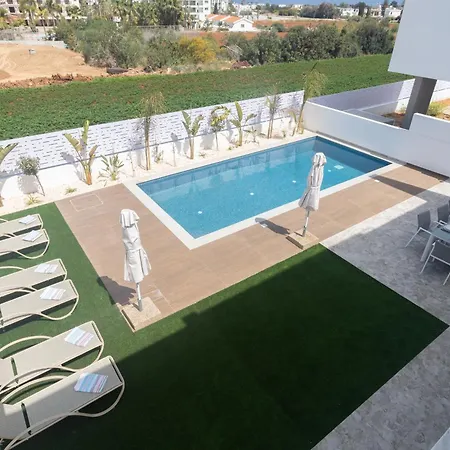 Aqua Pearl וילה פרוטאראס