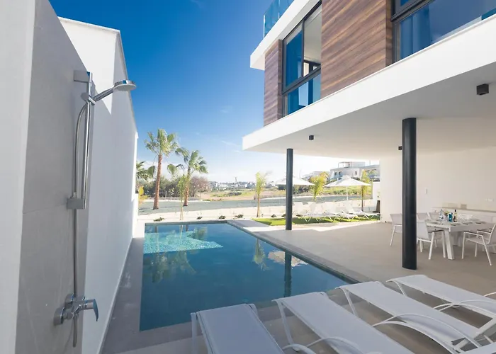 Aqua Pearl 普罗塔拉斯