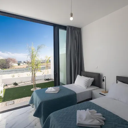 Aqua Pearl * Protaras