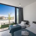 Aqua Pearl * Protaras
