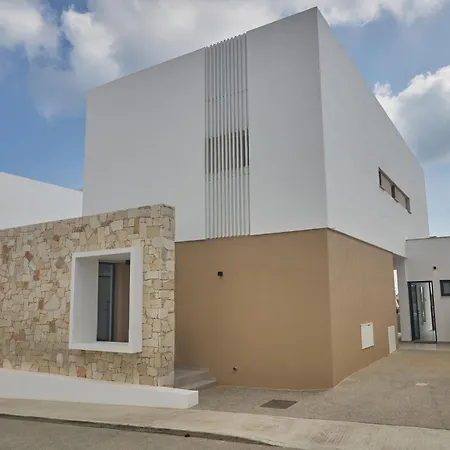 Aqua Pearl Villa *