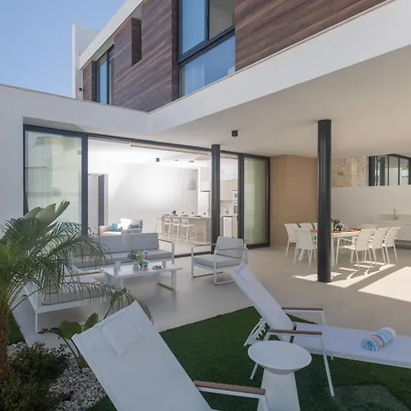 Aqua Pearl Protaras