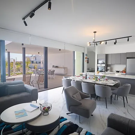 Villa Aqua Pearl *