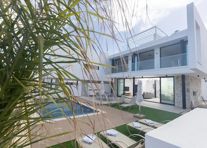 Villa Aqua Pearl Protarász