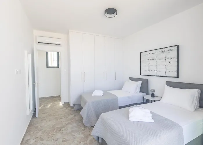 Villa Aqua Pearl Protarász