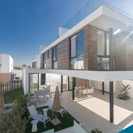 Aqua Pearl Villa