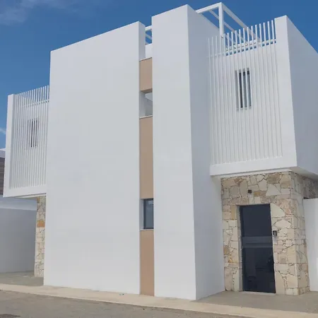Aqua Pearl Villa *